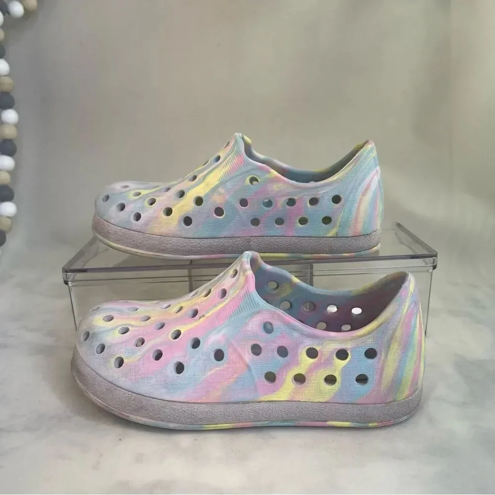 Cat & Jack Blue and Pink Water Shoes with Playful Design size 7